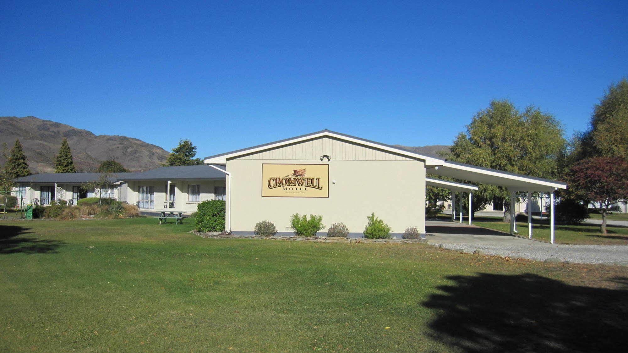 Cromwell Motel Bagian luar foto